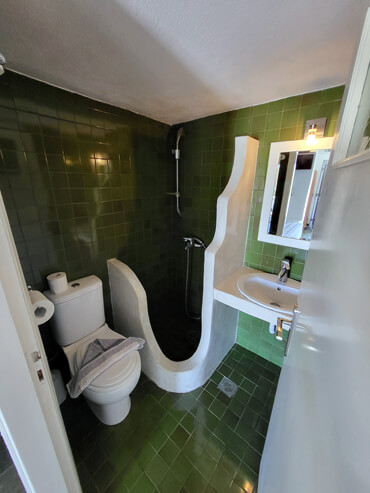Traditional built bathroom