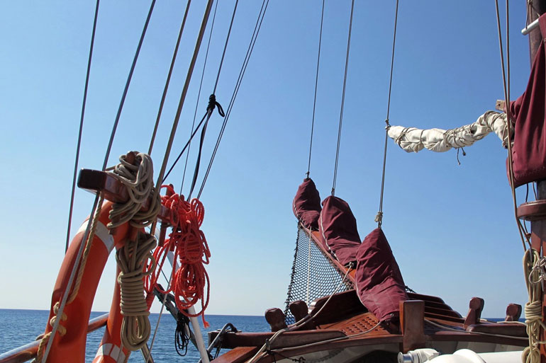 on board leloudo ship